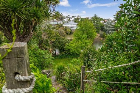 Photo of property in 10 Macpherson Street, Meadowbank, Auckland, 1072