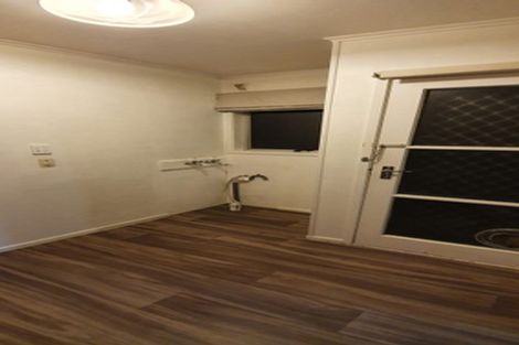 Photo of property in 34 Chislehurst Street, Henderson, Auckland, 0612