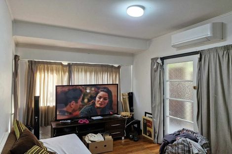 Photo of property in 3 Upjohn Street, Brooklands, New Plymouth, 4310