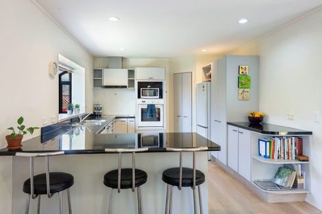 Photo of property in 19 Hadleigh Court, Paraparaumu, 5032