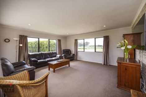 Photo of property in 135 Hansens Line, Newbury, Palmerston North, 4475