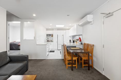 Photo of property in 5d Geddes Terrace, Avondale, Auckland, 1026