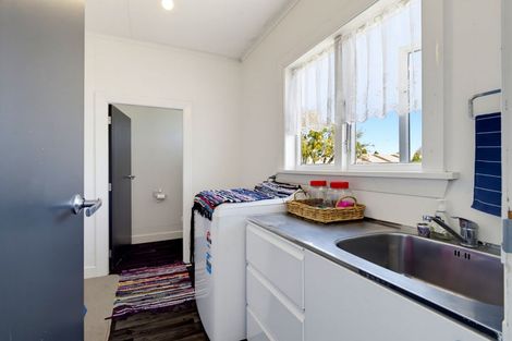 Photo of property in 70 Mcmurdo Street, Tinwald, Ashburton, 7700
