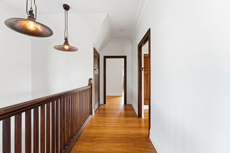 Photo of property in 4 Kent Road, Saint Johns Hill, Whanganui, 4501