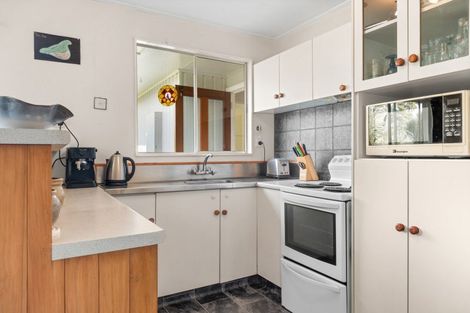 Photo of property in 15 Curtis Street, Okato, 4335