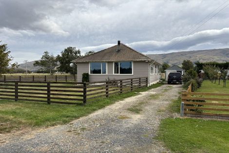 Photo of property in 1 West Street, Middlemarch, 9597