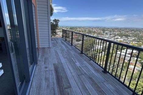 Photo of property in 15 Delhi Road, Hospital Hill, Napier, 4110