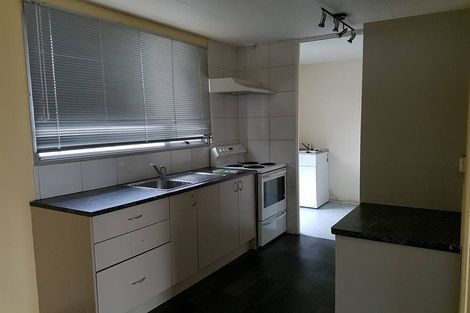 Photo of property in 2/12 Barneys Farm Road, Clendon Park, Auckland, 2103