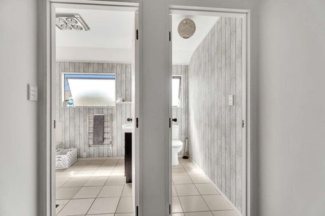 Photo of property in 14 Cholmondeley Crescent, Whitianga, 3510