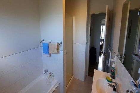 Photo of property in 22/22 Northcross Drive, Oteha, Auckland, 0632