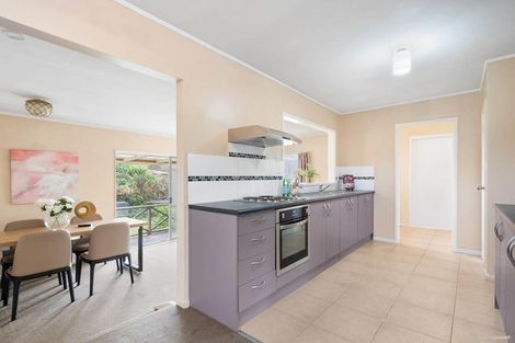 Photo of property in 27 Chrisarda Place, Red Hill, Papakura, 2110