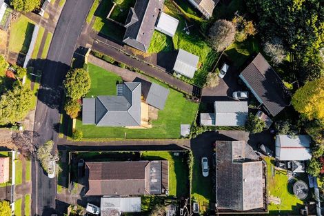 Photo of property in 30 Becker Drive, Weymouth, Auckland, 2103