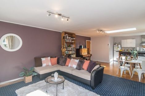 Photo of property in 139 Parkvale Road, Karori, Wellington, 6012