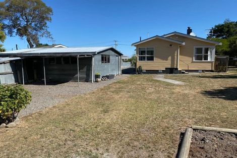 Photo of property in 18 Church Street, Waipawa, 4210