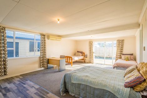 Photo of property in 1a-1b Caledonian Road, Oamaru North, Oamaru, 9400