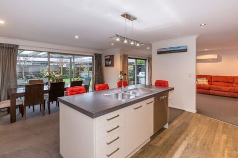 Photo of property in 32 Date Crescent, Aidanfield, Christchurch, 8025