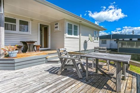 Photo of property in 18 Tatahi Street, Te Puru, Thames, 3575