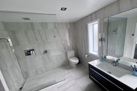 Photo of property in 70a Vipond Road, Stanmore Bay, Whangaparaoa, 0932