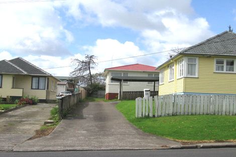 Photo of property in 2/159 Rathgar Road, Henderson, Auckland, 0610