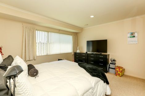 Photo of property in 301 Huatoki Street, Upper Vogeltown, New Plymouth, 4310