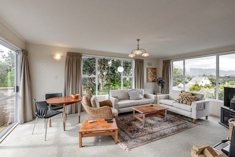 Photo of property in 12 Ara Kuaka, Waikanae Beach, Waikanae, 5036