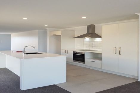 Photo of property in 11 Te Wharo Drive, Papamoa, 3118