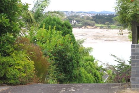 Photo of property in 27 Telstar Place, Beach Haven, Auckland, 0626