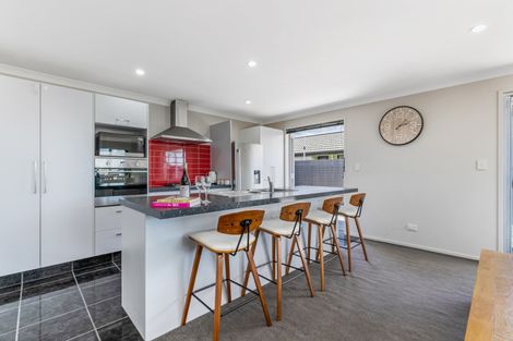 Photo of property in 39 Sunningdale Street, Wattle Downs, Auckland, 2103