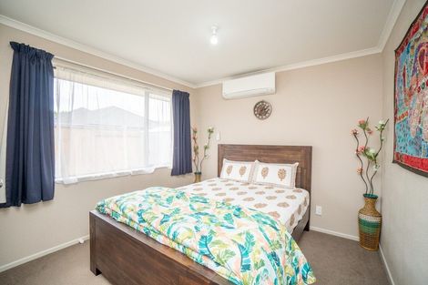 Photo of property in 8 Nevada Way, Kelvin Grove, Palmerston North, 4414