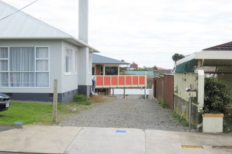 Photo of property in 4a Strandon Place, Strandon, New Plymouth, 4312