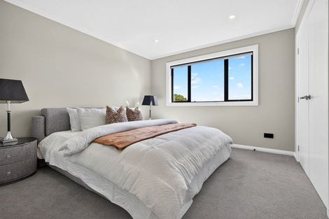 Photo of property in 1 Taku Close, Long Bay, Auckland, 0630