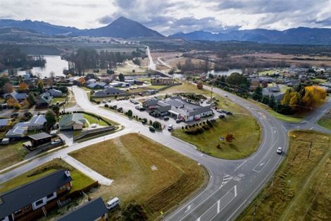 Photo of property in 2 Hebbard Court, Albert Town, Wanaka, 9305