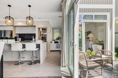 Photo of property in 17 Landmark Terrace, Orewa, 0931