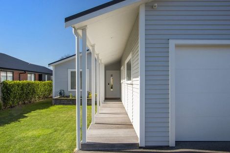 Photo of property in 5 Vesey Drive, Katikati, 3129