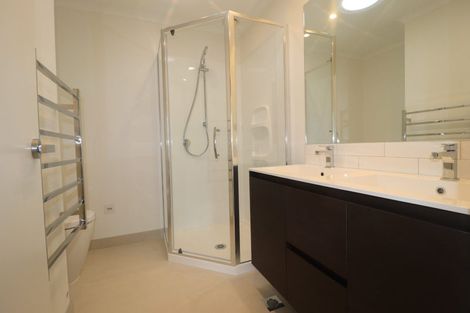 Photo of property in 34 Hobsonville Point Road, Hobsonville, Auckland, 0616