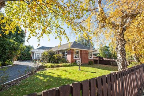 Photo of property in 22 Gainford Street, Avonhead, Christchurch, 8042