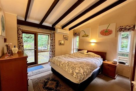 Photo of property in 35b Amapur Drive, Khandallah, Wellington, 6035