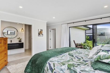 Photo of property in 8 Litsea Way, Papamoa Beach, Papamoa, 3118