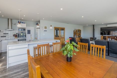 Photo of property in 14 Marine Parade South, Foxton Beach, Foxton, 4815