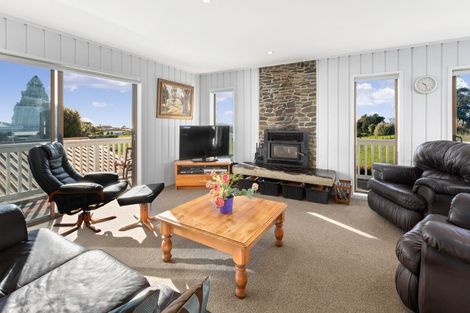 Photo of property in 16 Adela Stewart Drive West, Athenree, Waihi Beach, 3177