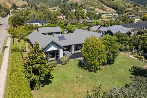 Photo of property in 2 Ashfield Place, Richmond, 7020