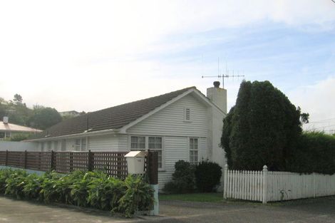 Photo of property in 14 Pembroke Street, Tawa, Wellington, 5028