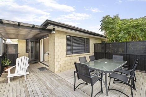 Photo of property in 8 Havilah View, Army Bay, Whangaparaoa, 0930