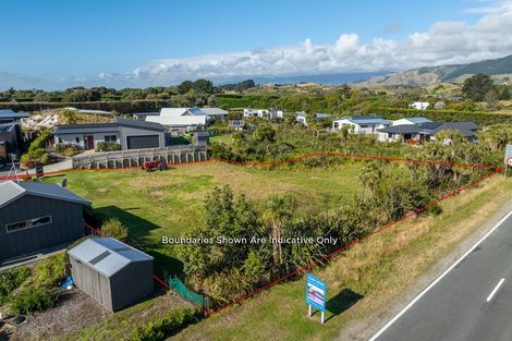Photo of property in 39 Paetawa Road, Peka Peka, Waikanae, 5391