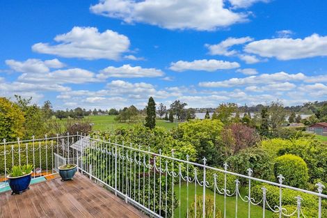 Photo of property in 150 Lake Crescent, Hamilton Lake, Hamilton, 3204