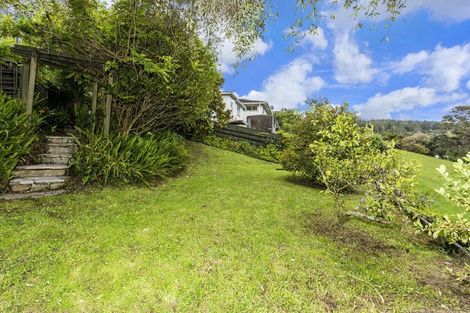 Photo of property in 19 Valerie Crescent, Okura, Albany, 0792