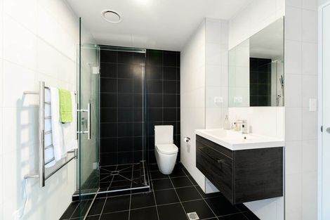 Photo of property in 316/19 Rawene Road, Birkenhead, Auckland, 0626