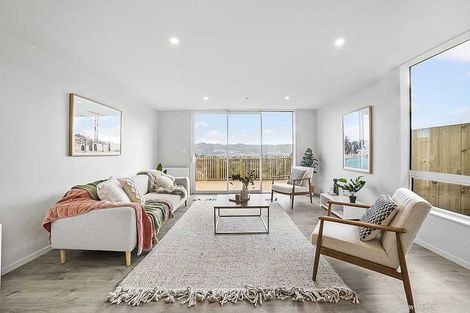 Photo of property in 5/6 Bushland Grove, Paparangi, Wellington, 6037