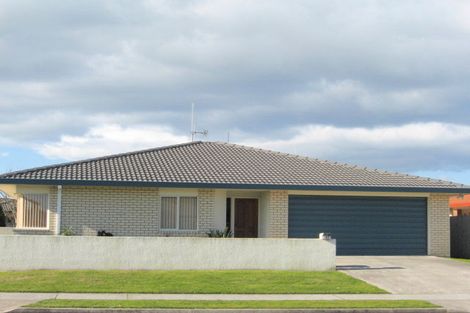 Photo of property in 681 Gloucester Road, Papamoa Beach, Papamoa, 3118
