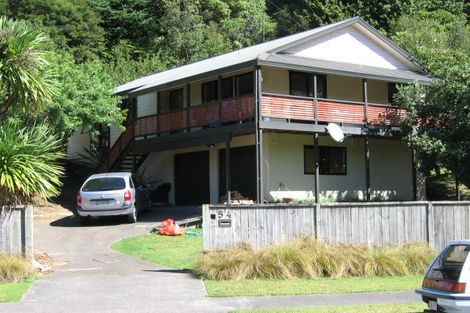 Photo of property in 54 Topliss Drive, Northcross, Auckland, 0632